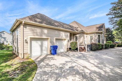 Location, location, location! Come see your new charming coastal - photo 3
