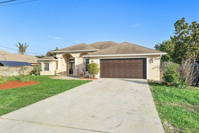Spacious and well-maintained 3-bedroom, 2-bathroom home offering - photo 29