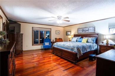 This lakefront property on Lake Hartwell truly embodies the - photo 45