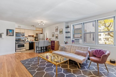 Beautifully maintained, this inviting one-bedroom unit offers