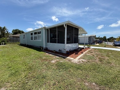 Move-In Ready 2BR/2BA Home with Major Updates in Saralake - photo 11