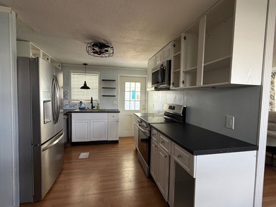 Move-In Ready 2BR/2BA Home with Major Updates in Saralake - photo 13