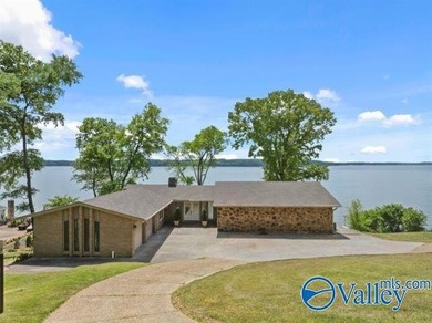 Rare opportunity in Turtle Cove with 199' of stunning Wilson - photo 1