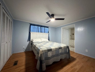 Move-In Ready 2BR/2BA Home with Major Updates in Saralake - photo 39