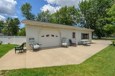 Welcome to 2282 Parker Drive, an incredible property on Gun Lake - photo 42