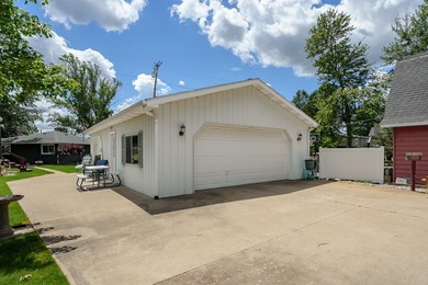 Welcome to 2282 Parker Drive, an incredible property on Gun Lake - photo 43