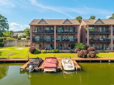 Find your dream lakeside retreat in this 2 bedroom, 2.5 bath - photo 1