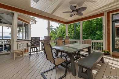 You don't come to Lake Gaston for ordinary-you come for - photo 22