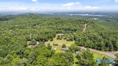 Welcome to this spacious 3-bedroom, 3-bath home situated on 3.67 - photo 8