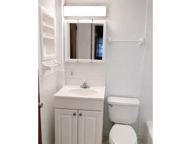 Beautiful Oakland Park income property offering flexibility - photo 30