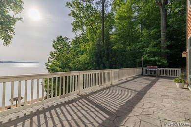 You don't come to Lake Gaston for ordinary-you come for - photo 47