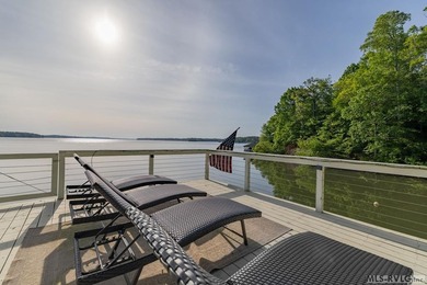 You don't come to Lake Gaston for ordinary-you come for - photo 49