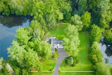 (private lake, pond, creek) Home For Sale in Ramapo New York