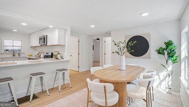 Fully Renovated 4BR/2BA Mobile Home - Move-In Ready with - photo 6