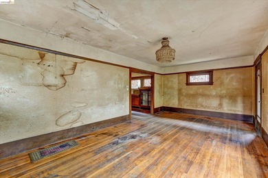 Located in the heart of South Berkeley, this property presents - photo 11