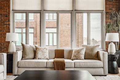 VIEWS! This incredible unit will leave you speechless! This