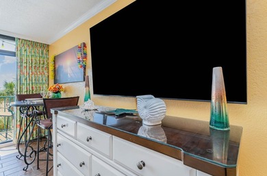 Direct Oceanfront remodeled Studio with a unique stone wall. The - photo 21
