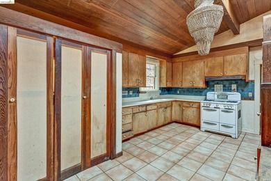 Located in the heart of South Berkeley, this property presents - photo 22