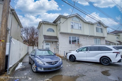 One family end unit townhouse consisting of three bedrooms - photo 28