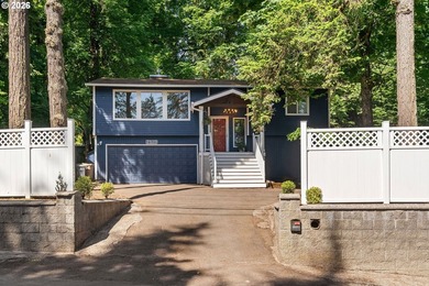 Minutes to downtown Lake Oswego. Boutique shopping, wine bars - photo 1