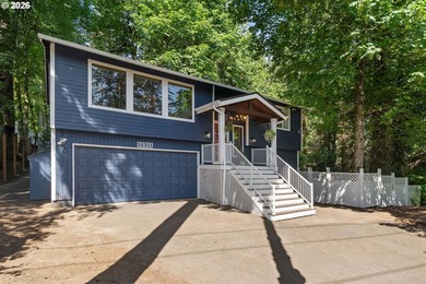 Minutes to downtown Lake Oswego. Boutique shopping, wine bars - photo 3