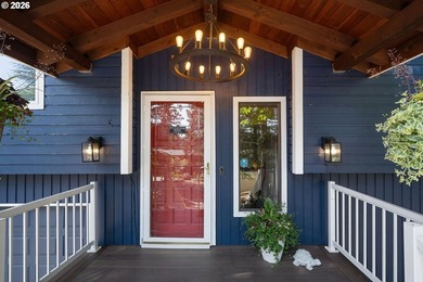 Minutes to downtown Lake Oswego. Boutique shopping, wine bars - photo 4