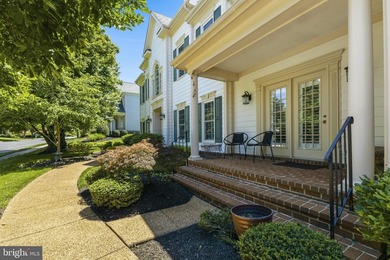 Welcome to this WONDERFUL Home in the PRESTIGIOUS Gated Golf - photo 9