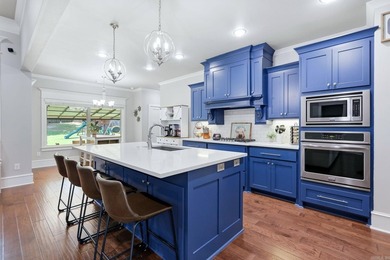 Welcome to 2613 Aberdeen Drive, a beautifully crafted home - photo 10