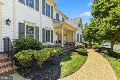 Welcome to this WONDERFUL Home in the PRESTIGIOUS Gated Golf - photo 10