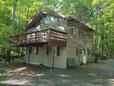 Hemlock Lake Home For Sale in Lords Valley Pennsylvania