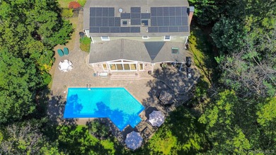 (private lake, pond, coastal) Home Sale Pending in Shoreham New York