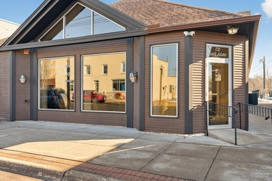 Don't pass on this one!!! Exceptional Downtown Cambridge - photo 2
