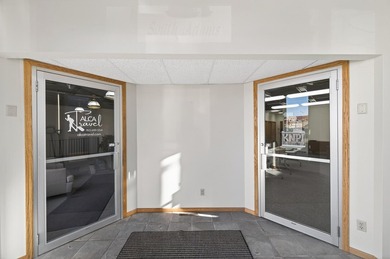 Don't pass on this one!!! Exceptional Downtown Cambridge - photo 7