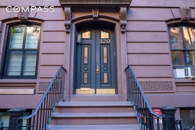 An excellent investment opportunity a six-story, sun-filled - photo 3