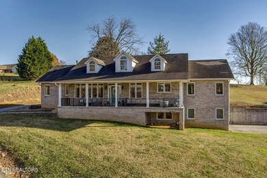 Lake Home For Sale in Loudon, Tennessee