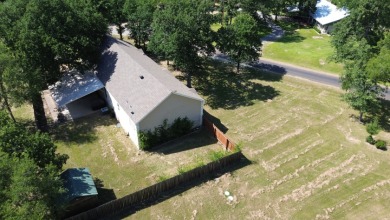 4-2 Waterview Home on West Side of Lake with Boat Ramp Access - photo 2