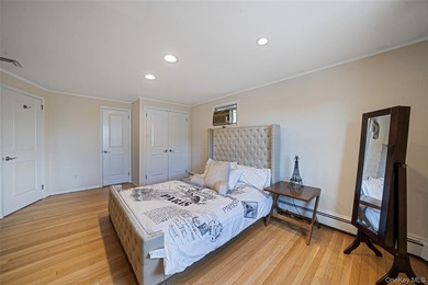 Unique Double Lot Corner on the West End. Two Floors, Lots of - photo 32