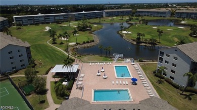 This is a 2 bedroom, 2 bath unit in Golfview Golf and Racquet - photo 7