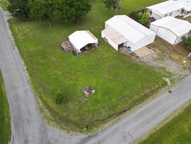 Corner lot with 30 x 50 shop building with concrete approach - photo 6