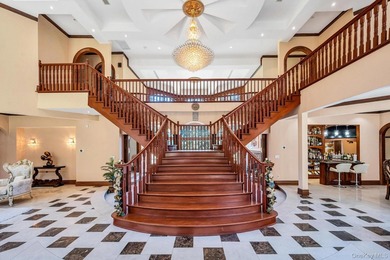 Exceptional brick estate offering 9,023 sq ft of refined living - photo 7