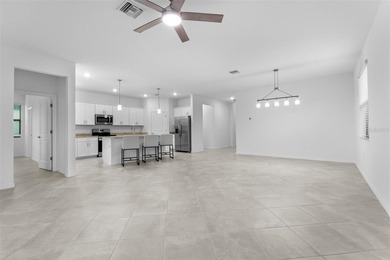 One or more photo(s) has been virtually staged. This home offers - photo 8