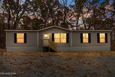 Lake-A-Wana Home Sale Pending in Loudon Tennessee