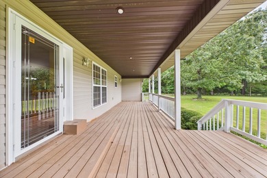 Beautiful one-owner home in the country! 3 bedroom, 2.5 bath - photo 20