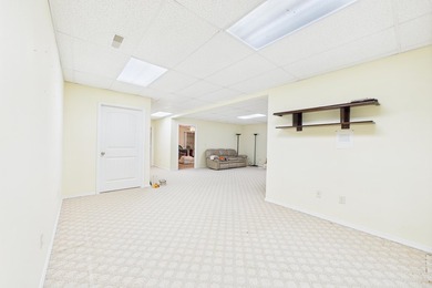 Beautiful one-owner home in the country! 3 bedroom, 2.5 bath - photo 21