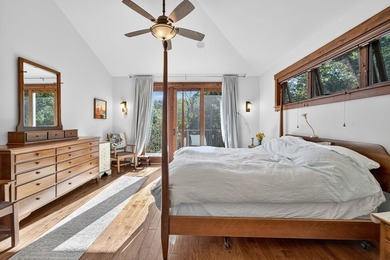 Stunning 4,700sqft custom Craftsman home on a prime .58-acre lot - photo 32