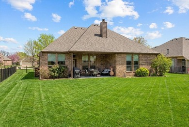 Assumable FHA Loan of 420,000 at 4.99! Sellers are - photo 3