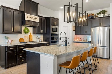 Assumable FHA Loan of 420,000 at 4.99! Sellers are - photo 5