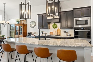 Assumable FHA Loan of 420,000 at 4.99! Sellers are - photo 9