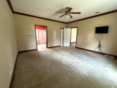 4-2 Waterview Home on West Side of Lake with Boat Ramp Access - photo 9