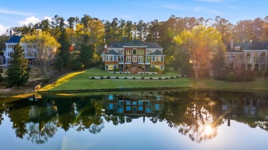 Ultimate lakeside living in the estate section of Woodside, a - photo 1